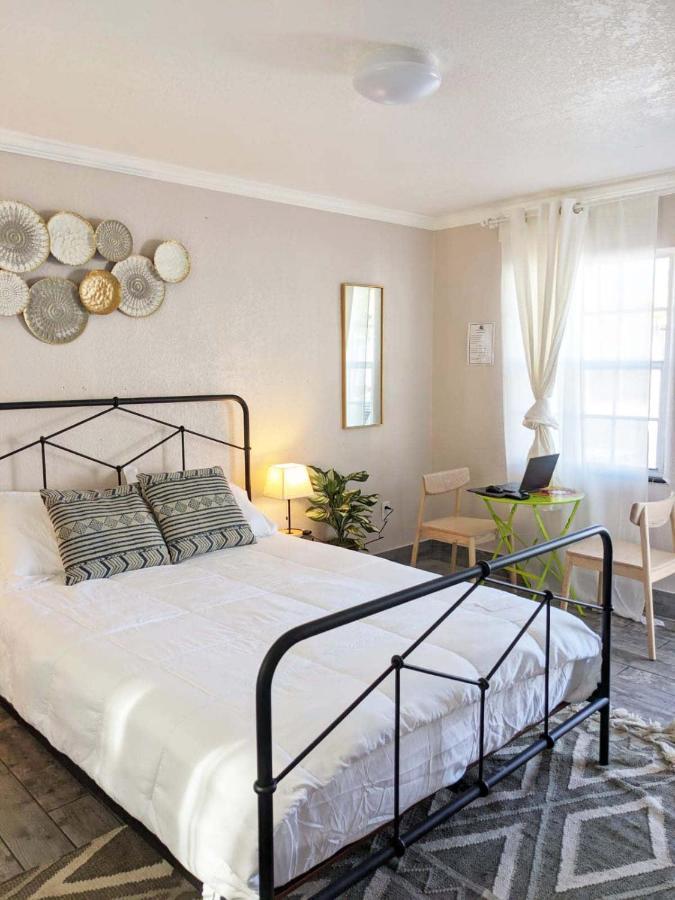Located By The Beach 1 Bedroom With Parking And Pool Clearwater Ngoại thất bức ảnh